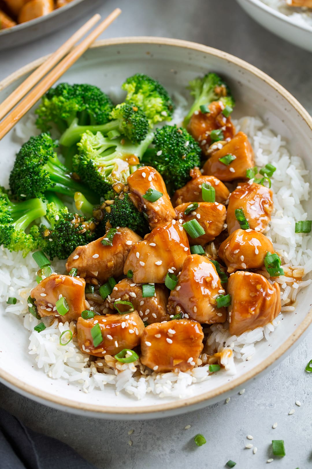 Delicious teriyaki chicken with vibrant vegetables