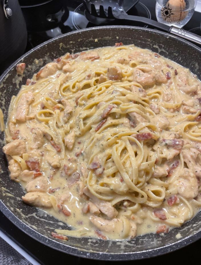 Creamy Chicken Carbonara