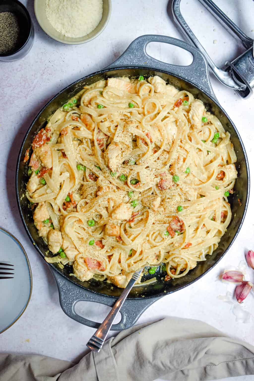 Chicken and Bacon Carbonara - Lynn's Way of Life