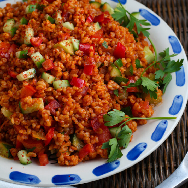 Turkish Bulgur Salad (Kısır)